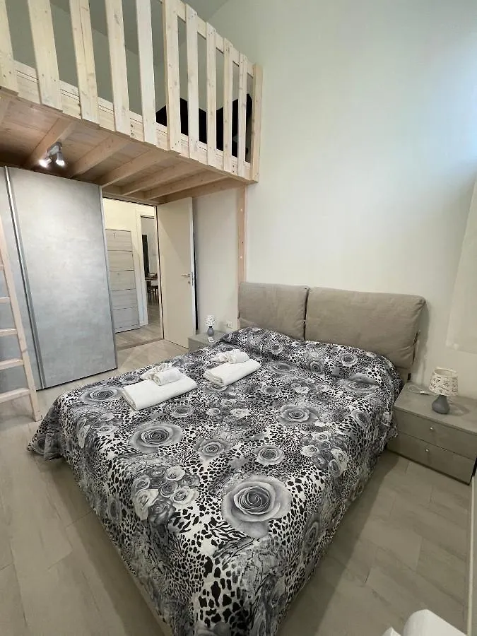 Da Lenny The Grey Apartment Treviso Italy